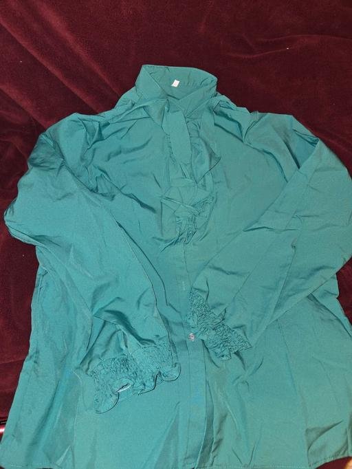 Buy & Sell Keresley Coventry - Photos for vintage Green long sleeved blouse for ladies