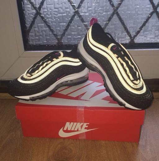 Buy & Sell Streatham Common South West London - Photos for Nike 97 pink