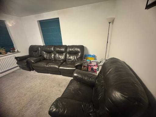 Buy & Sell Thurmaston Charnwood - Photos for Black Leather Reclining Sofas