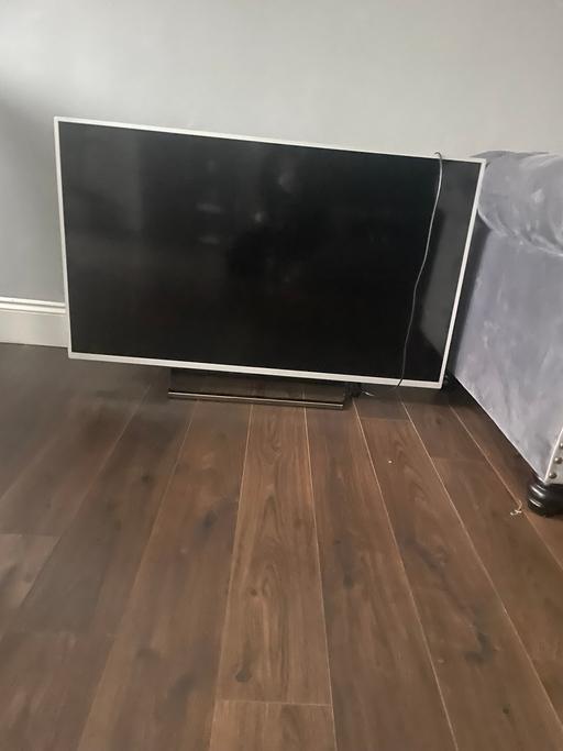 Buy & Sell Colyers South East London - Photos for 50” tv