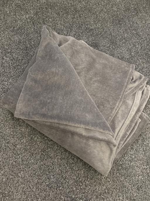 Buy & Sell Tinsley Sheffield - Photos for Throw