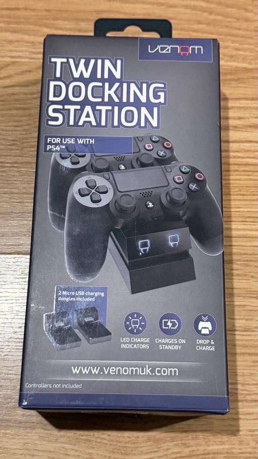 Buy & Sell Wandsworth Road South West London - Photos for Venom twin docking station for ps4 controller