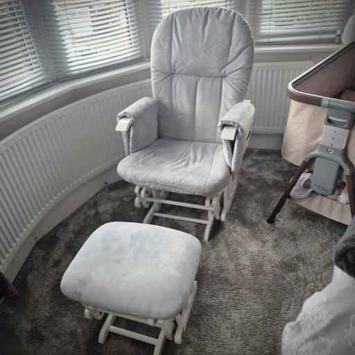 Buy & Sell Ilford Redbridge - Photos for Rocking Chair & Foot stool