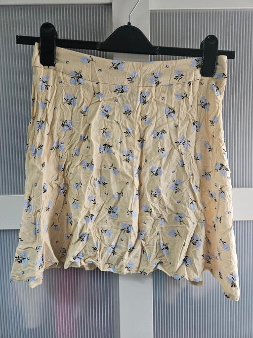 Buy & Sell Weston Point Halton - Photos for Age 14 NEW LOOK yellow skirt