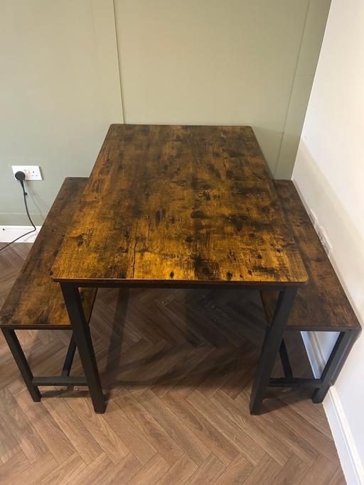 Buy & Sell Whittington Lichfield - Photos for Dining table & benches