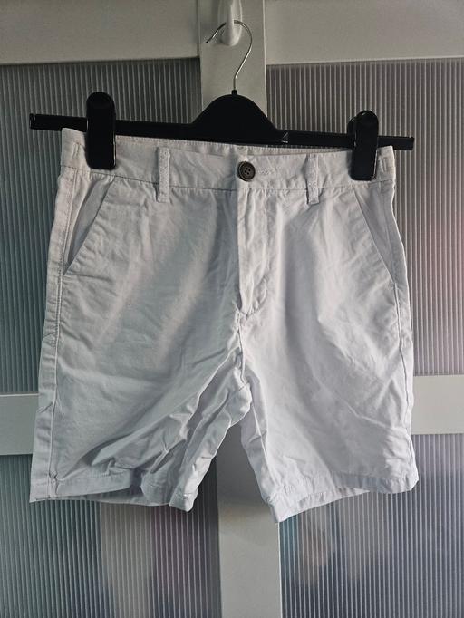 Buy & Sell Weston Point Halton - Photos for Age 11 NEXT white chino shorts