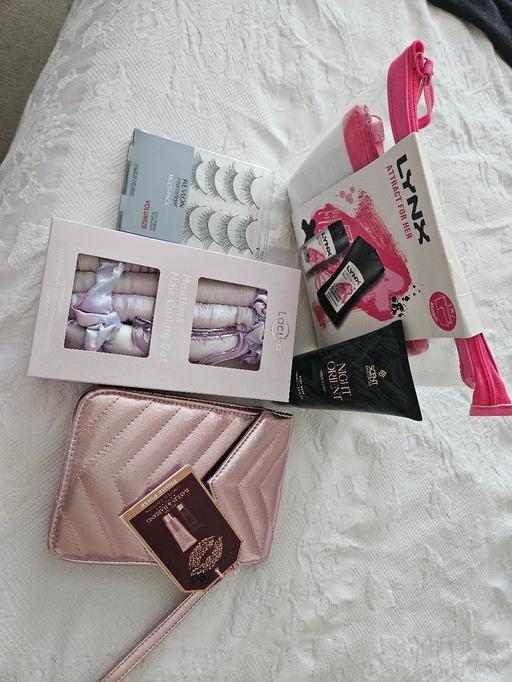 Buy & Sell Whiston Knowsley - Photos for cosmetics