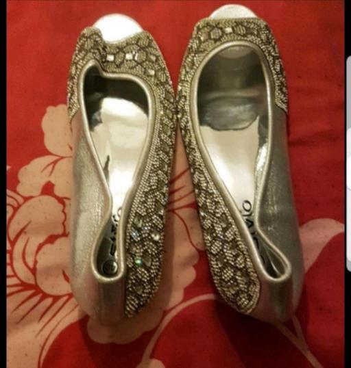 Buy & Sell Lees Oldham - Photos for Silver Shoes