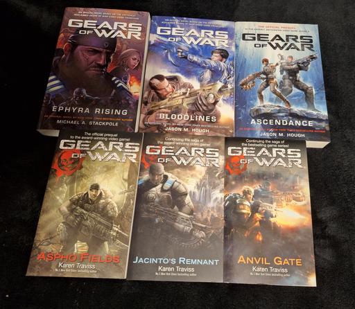 Buy & Sell Ince Wigan - Photos for Gears of War 1-6 Books