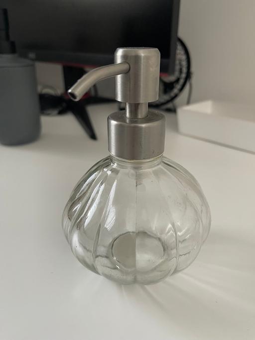 Buy & Sell East Ham East London - Photos for Soap dispenser