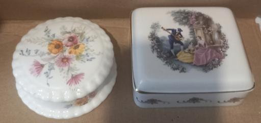 Buy & Sell Thatto Heath Saint Helens - Photos for 2 large porcelain lidded trinket pots