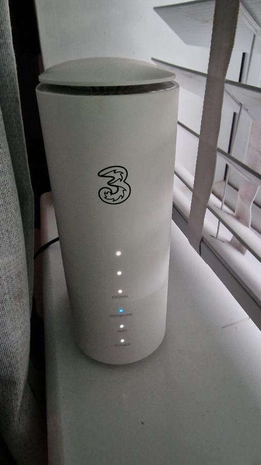 Buy & Sell Worsley Salford - Photos for 3 router modem