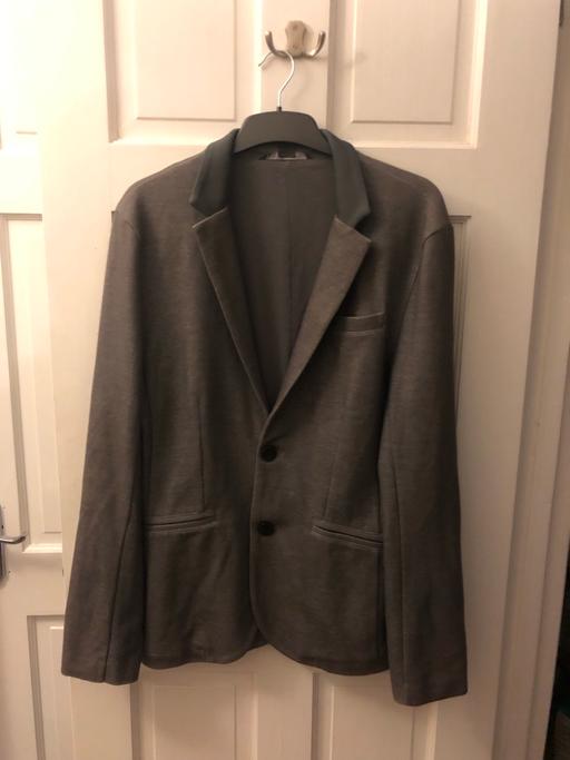 Buy & Sell Hayes Bromley - Photos for Armani exchange suit jacket