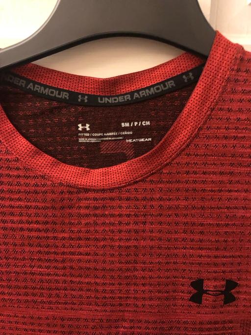 Buy & Sell Hayes Bromley - images_alt_text Under armour shirt