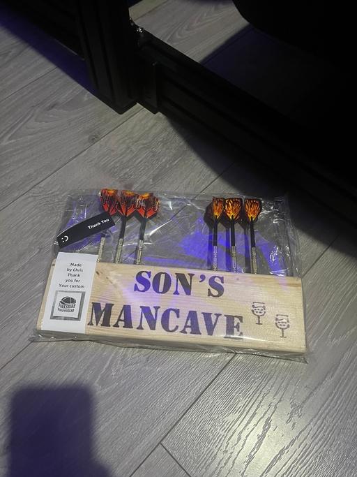 Buy & Sell Kimberworth Rotherham - Photos for Darts & holder