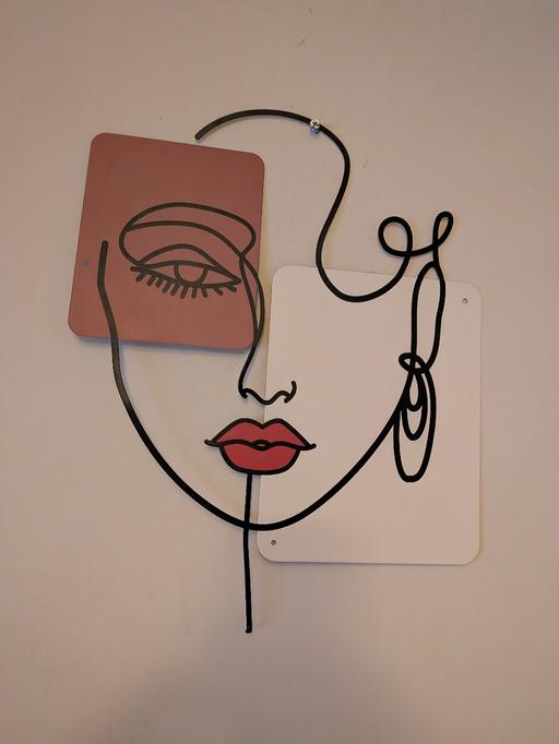 Buy & Sell Eggbuckland Plymouth - Photos for Abstract Metal and Acrylic Woman Silhouette