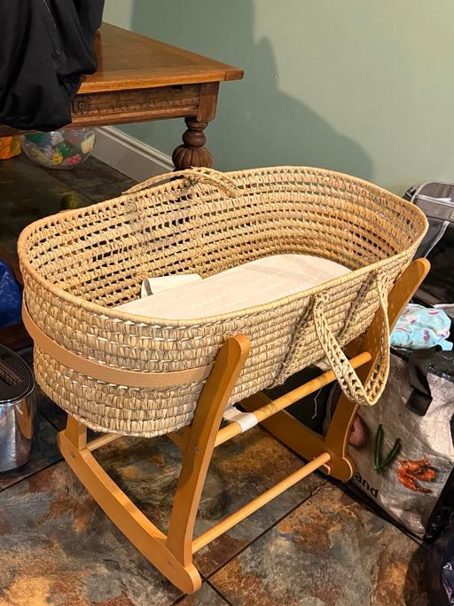 Buy & Sell Sundon Luton - Photos for Moses basket