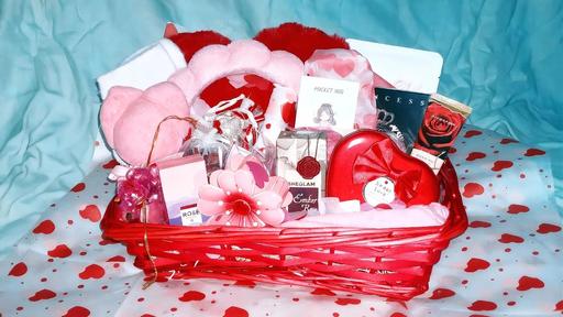 Buy & Sell Margate Thanet - Photos for Valentine's Day Gifts For Her Luxury Makeup P