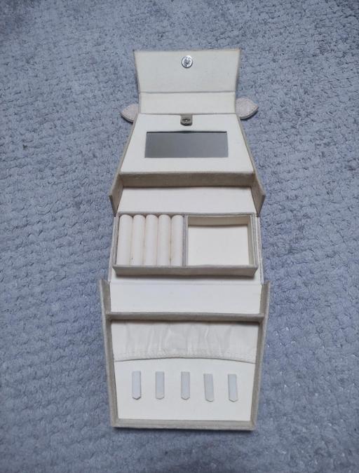 Buy & Sell Grafton Street Industrial Estate West Northamptonshire - Photos for jewellery box