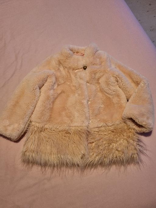 Buy & Sell Wallbrook Dudley - Photos for girls faux fur coat