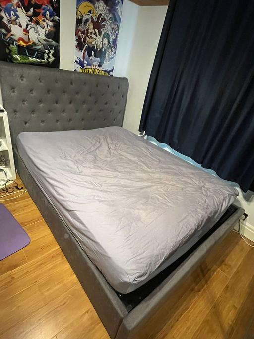 Buy & Sell Tooting Broadway South West London - Photos for King size ottoman bed and mattress