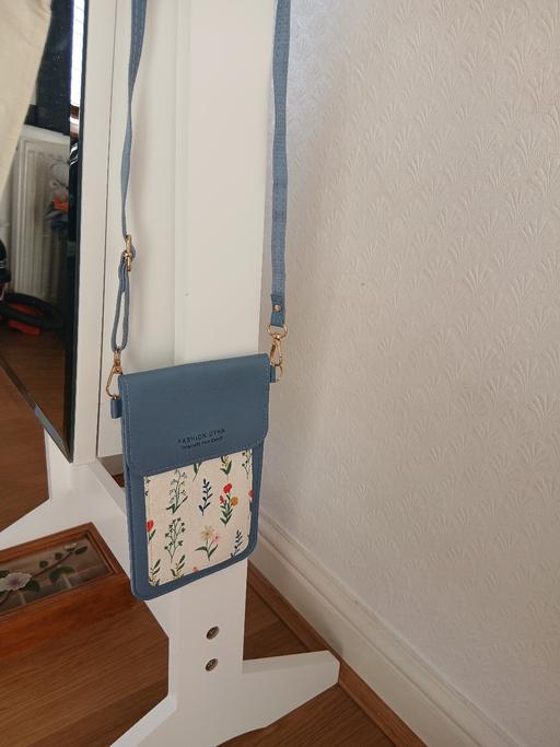 Buy & Sell Bradley Fold Trading Estate Bury - Photos for Pic 1&2 Phone Bag New