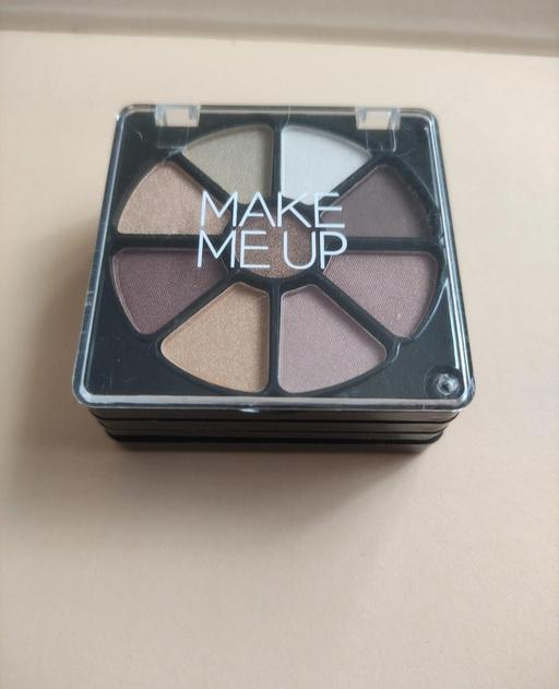 Buy & Sell Grafton Street Industrial Estate West Northamptonshire - Photos for Small eyeshadow makeup kit