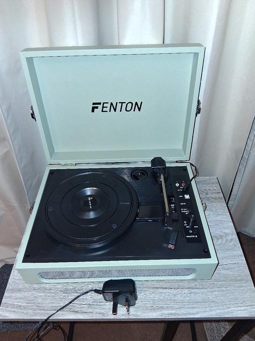 Buy & Sell Woodgate Birmingham - Photos for Fenton Briefcase Record Player Green