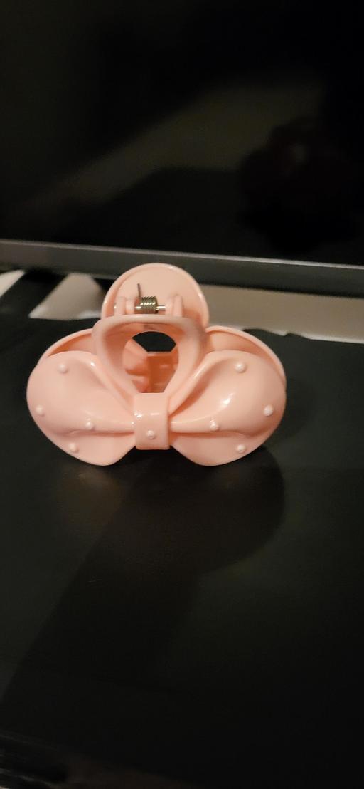 Buy & Sell Radcliffe Bury - Photos for hair clip