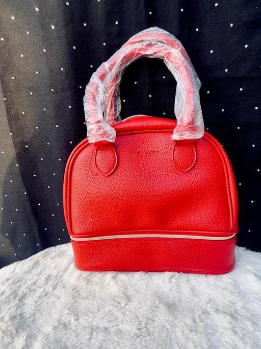 Buy & Sell Saint Mary Cray Bromley - Photos for Brand New Elizabeth Arden Leather Bag