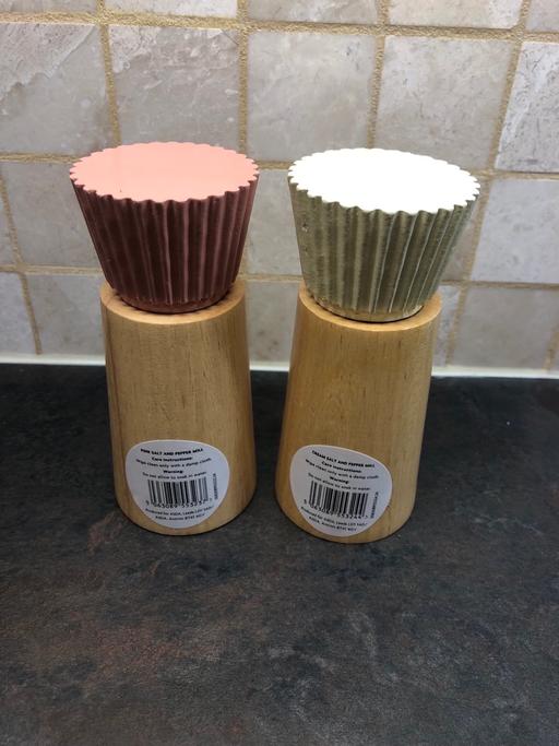 Buy & Sell Roby Knowsley - Photos for Salt and Pepper Grinder Mills