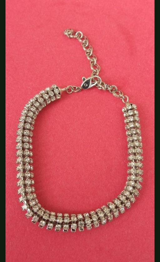 Buy & Sell Grafton Street Industrial Estate West Northamptonshire - Photos for Beautiful bracelet