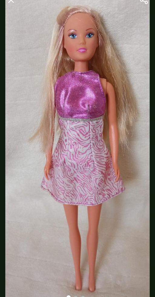 Buy & Sell Grafton Street Industrial Estate West Northamptonshire - Photos for Beautiful dolls