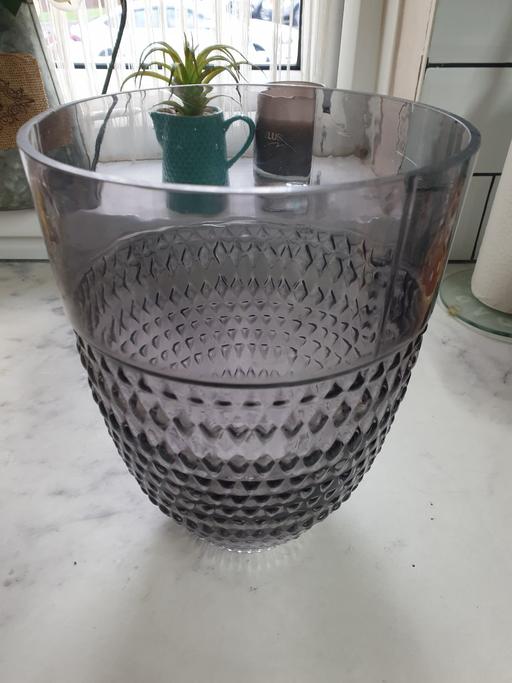 Buy & Sell Kings Norton Birmingham - Photos for Smoked grey glass vase