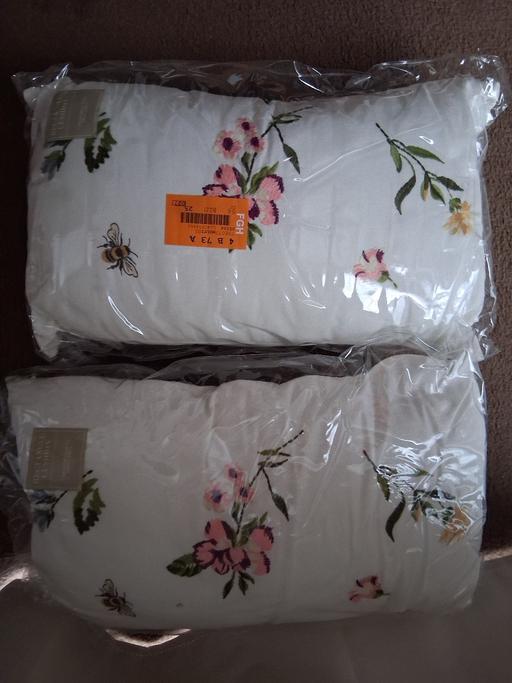 Buy & Sell Woodgate Birmingham - Photos for Farah Filled Cushions by Kaleidoscope