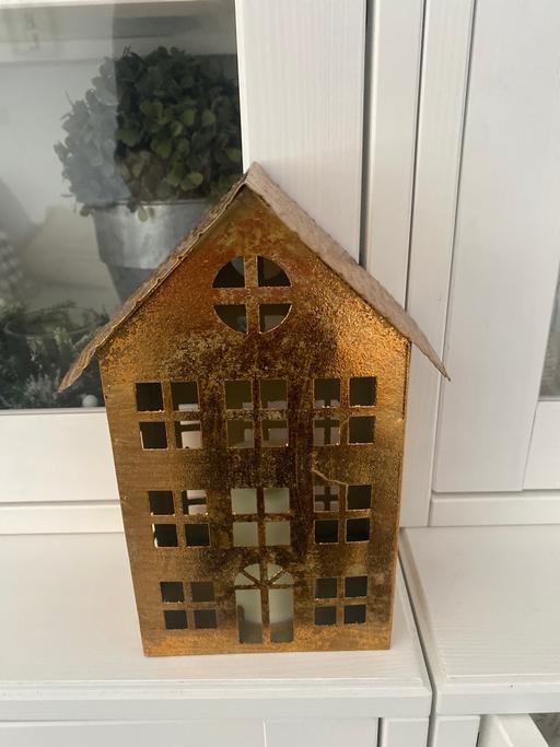 Buy & Sell Ackworth Wakefield - Photos for Metal light up house