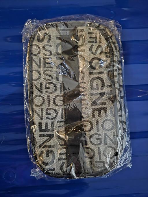 Buy & Sell Blackpool Town Centre Blackpool - Photos for Grey graphics makeup case NEW