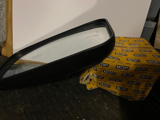 Vehicles Oakwood Business Park North Tendring - Photos for JCB mirror