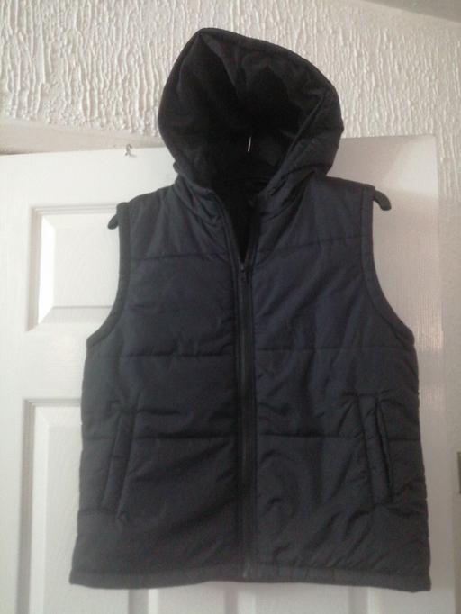 Buy & Sell Heath Town Wolverhampton - Photos for New age 10 black hooded gillet