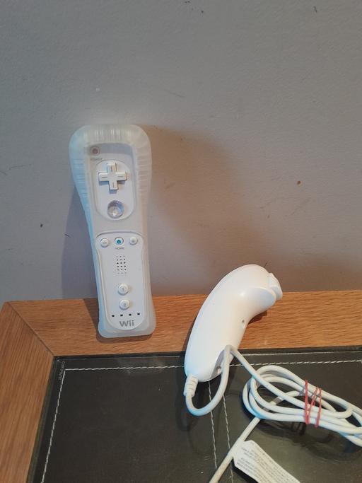 Buy & Sell Rayners Lane North West London - Photos for Nintendo Wii Remote Controller + Nunchuk