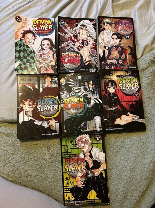 Buy & Sell Stoke Heath Bromsgrove - Photos for Demon slayer books vol 17-23