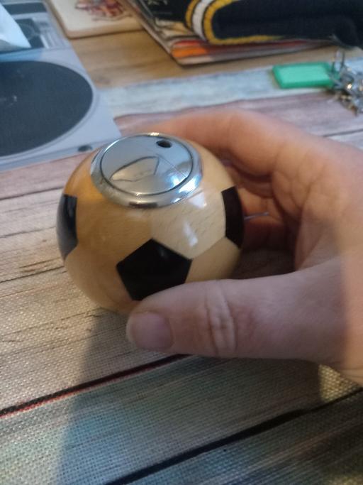 Buy & Sell Penn Fields Wolverhampton - Photos for rare vintage wooden football lighter