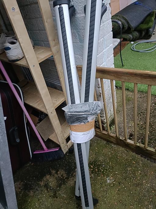 Vehicles Marks Gate East London - Photos for Audi e Tron roof rack bars