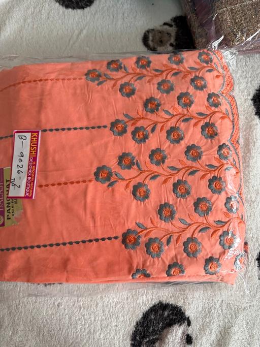 Buy & Sell Lye Dudley - Photos for Punjabi suit