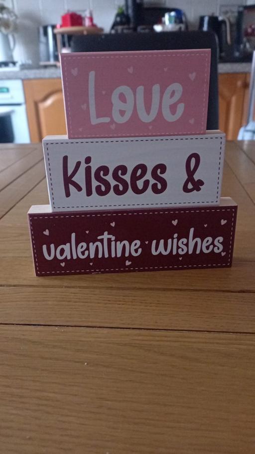 Buy & Sell Golds Hill Sandwell - Photos for Valentines wooden blocks