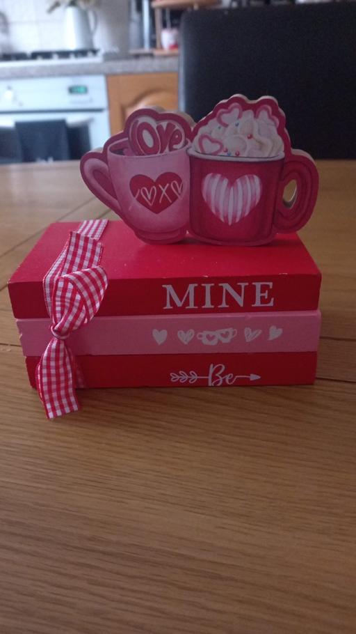 Buy & Sell Golds Hill Sandwell - Photos for Valentines wooden blocks