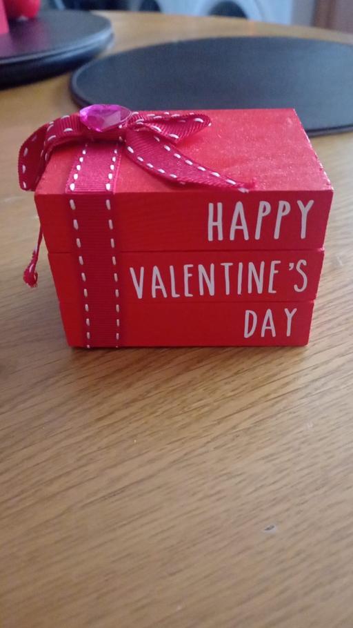 Buy & Sell Golds Hill Sandwell - Photos for Valentines wooden blocks