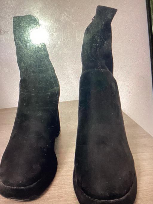 Buy & Sell Knowsley Industrial Park Knowsley - Photos for Like new worn once size 5 boots with box