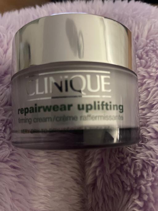 Buy & Sell Wroughton Swindon - Photos for Clinique uplifting moisture for dry skin