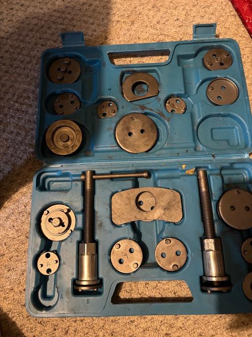 Vehicles Tooting Bec South West London - Photos for Universal brakes caliper